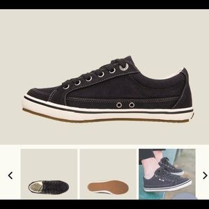 Taos Moc Star sneakers worn once. Black distressed sz 8